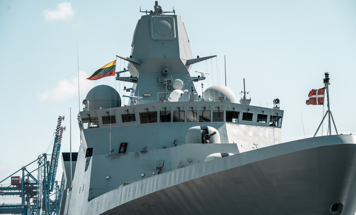 Dansk fregat under BALTOPS øvelsen