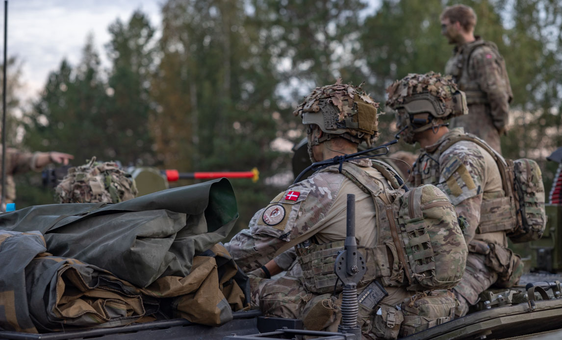 Soldaterne har under øvelse Silver Arrow ageret fjende overfor den internationale enhed, som har haft brug for øvelsen til at blive certificeret i forhold til NATO. Udover at skærpe alle de danske soldaters militære færdigheder har øvelsens længde givet særlig mulighed for forberedelse og planlægning af manøvrer og angreb.