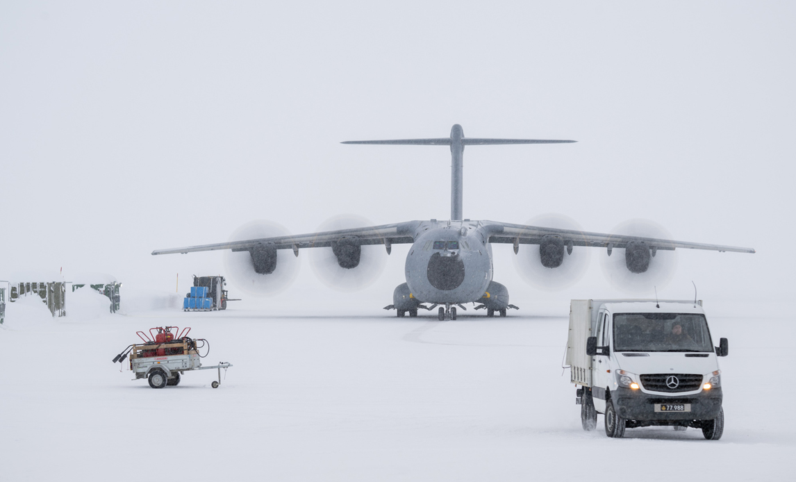 Det franske transportfly A400M er i sidste uge blevet certificeret til at operere på Grønland. Foto: Bernard Hennequin / CEAM-AWC