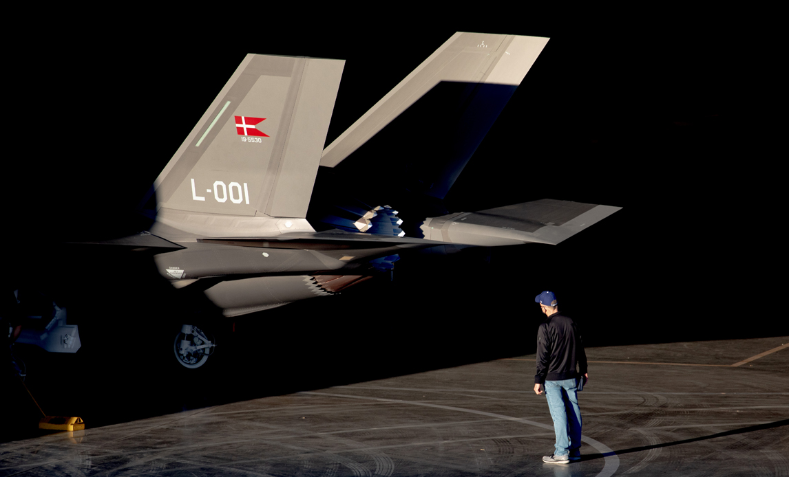 L001 er Danmarks første F-35 kampfly.