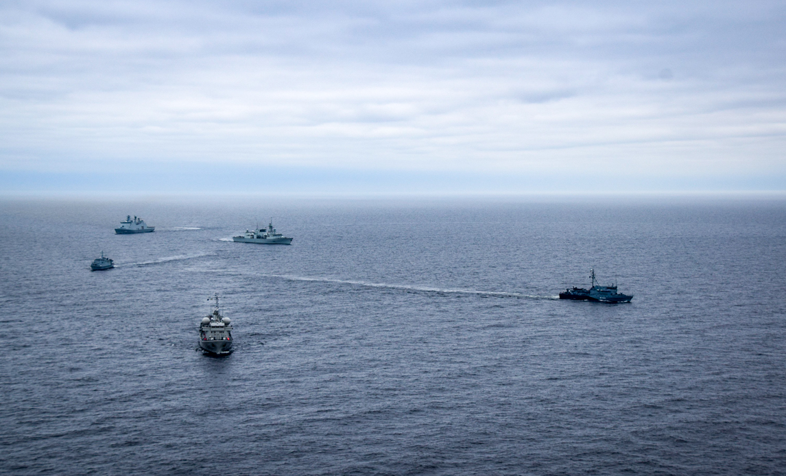 Fregatten Absalon indsat i SNMG1 øver med NATO’s minerydningsstyrke i Østersøen.