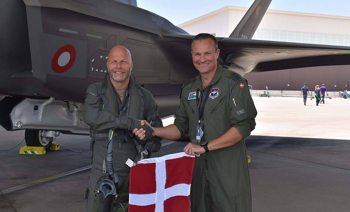 Første danske pilot efter flyturen i en dansk F-35