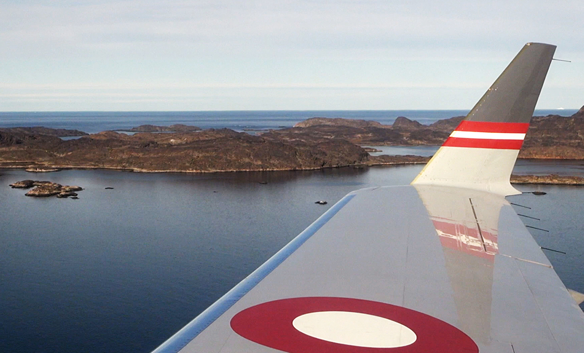 Udsigt over vingen på et Challengerfly  i Grønland