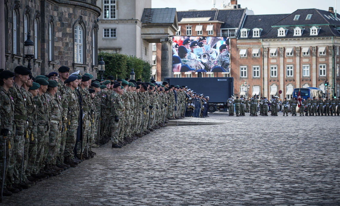 Parade på Christiansborg på Flagdagen 2021