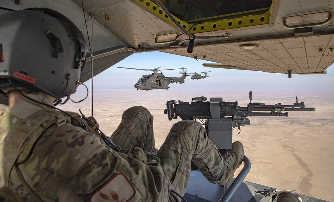 Dansk EH101 i Irak sammen med spanske og amerikanske helikoptere
