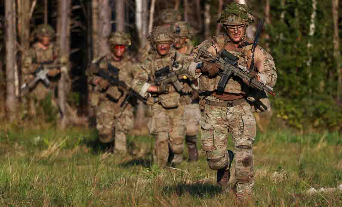 Soldater på øvelse i Estland.