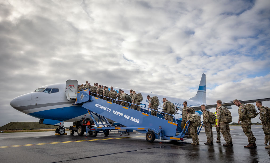 Soldaterne rejse fra Flyvestation Karup mod Estland.