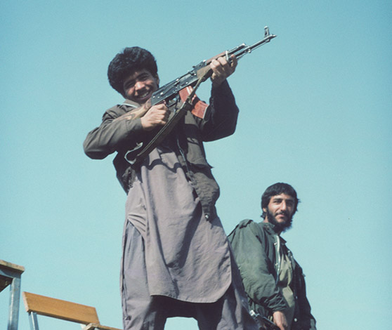 Afghanere i færd med at høste i 1960.